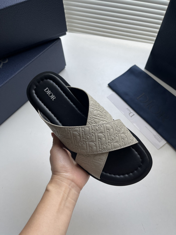 Dio*r sandal 46