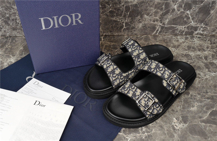 Dio*r sandal 29