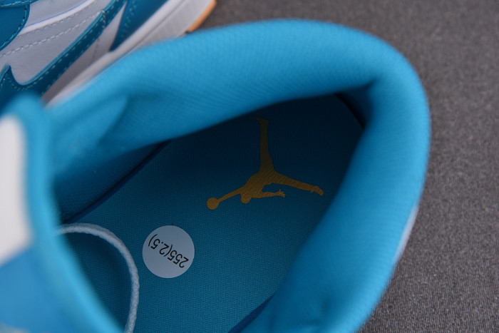 Air Jordan 1 Mid Aquatone DQ8426-400