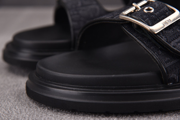 Dio*r sandal 54