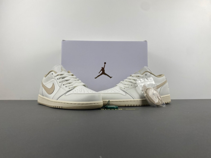 Air Jordan 1 Low 