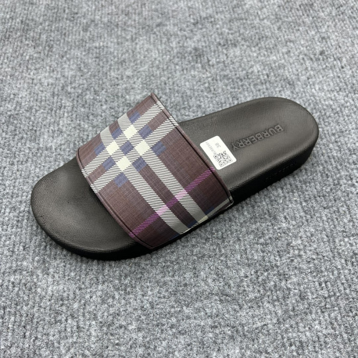 BURBER*Y Sandal3