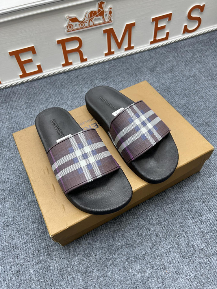 BURBER*Y Sandal3