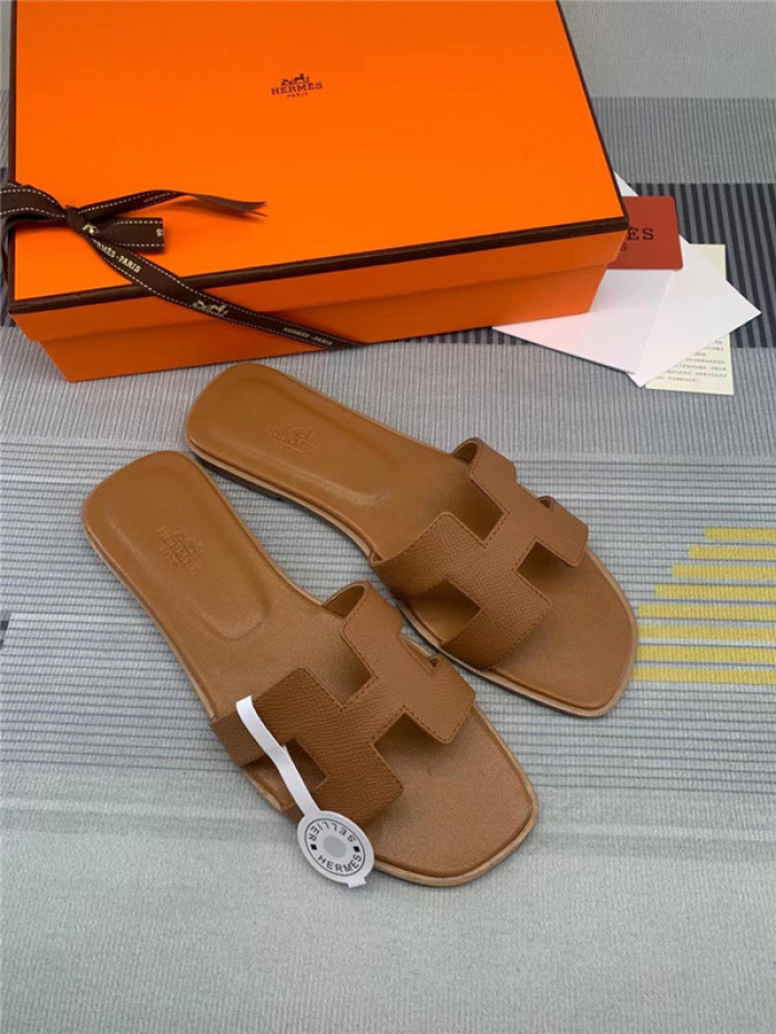 Herme* Sandal33