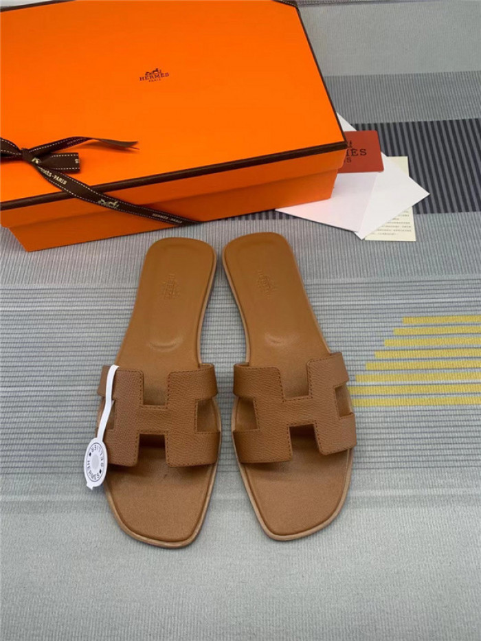 Herme* Sandal33