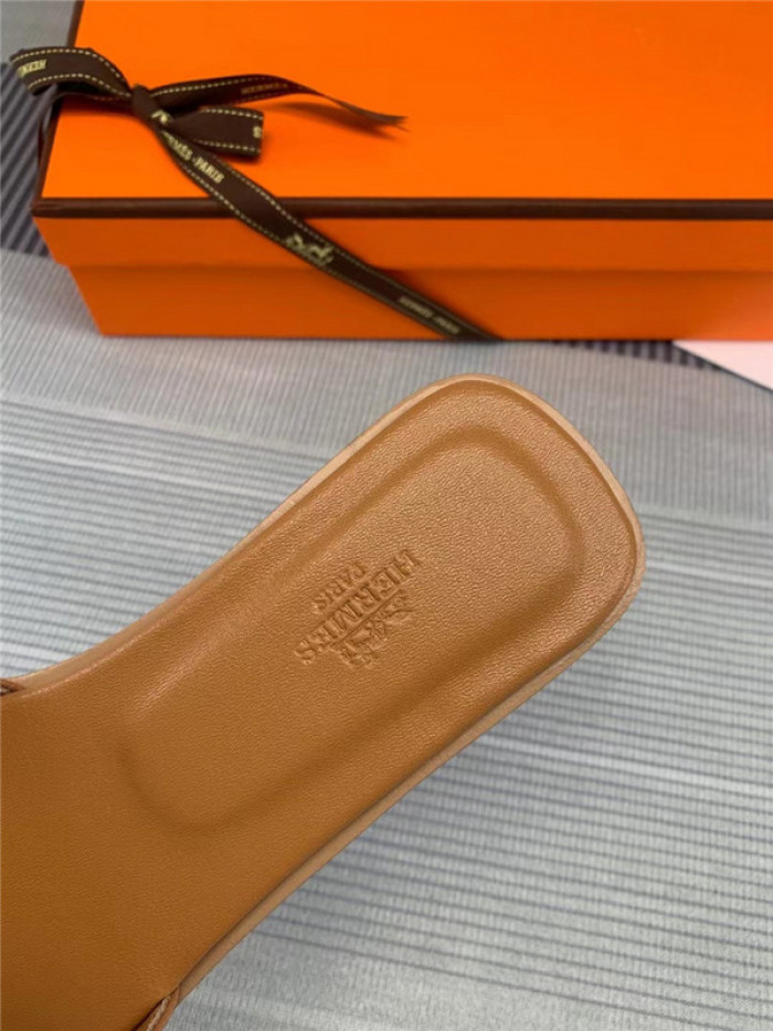 Herme* Sandal33