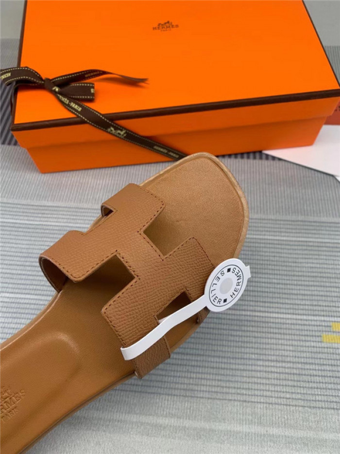 Herme* Sandal33