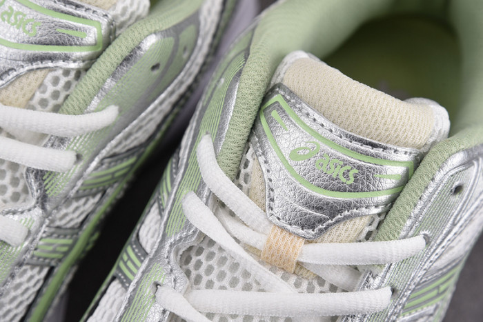 Asics Gel-Kayano 14 1202A056-105