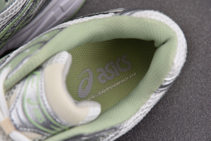 Asics Gel-Kayano 14 1202A056-105