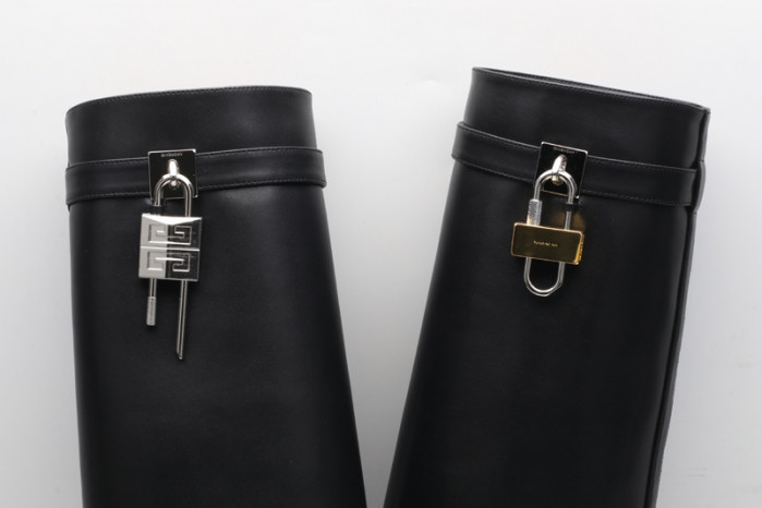 GIVENCHY leather boots GC000005