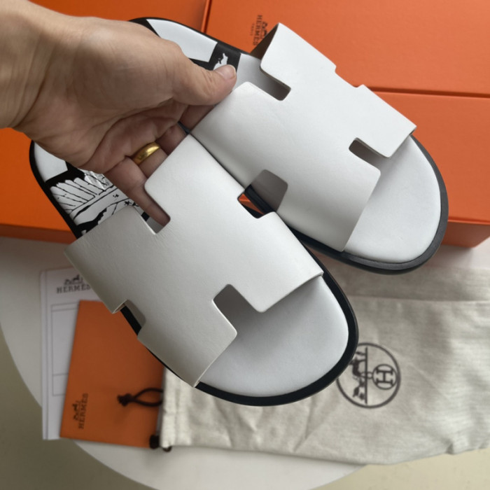 Herme* Sandal70