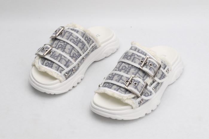 Dio*r sandal11
