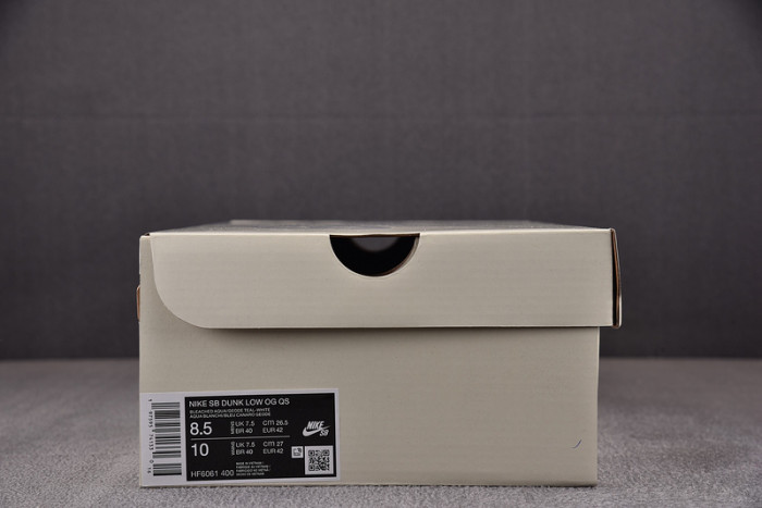 Nike SB Dunk Low Futura Laboratories HF6061-400