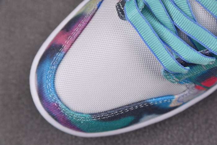 Nike SB Dunk Low Futura Laboratories HF6061-400