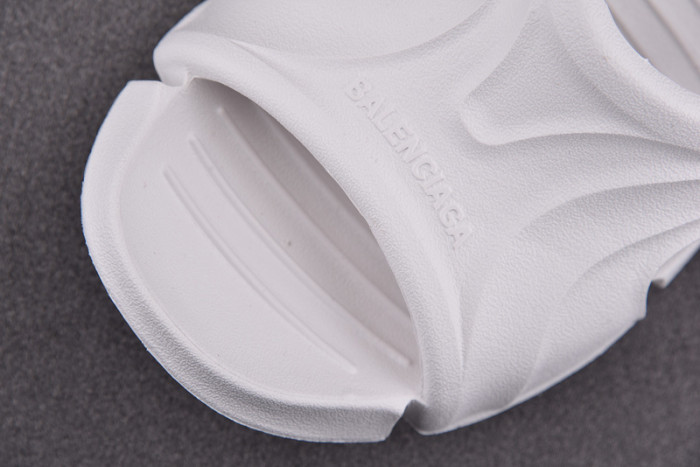 Balenciag* Sandal15