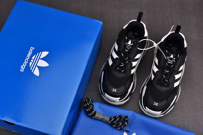 TRIPLES TRAINER SNEAKERS 2000047