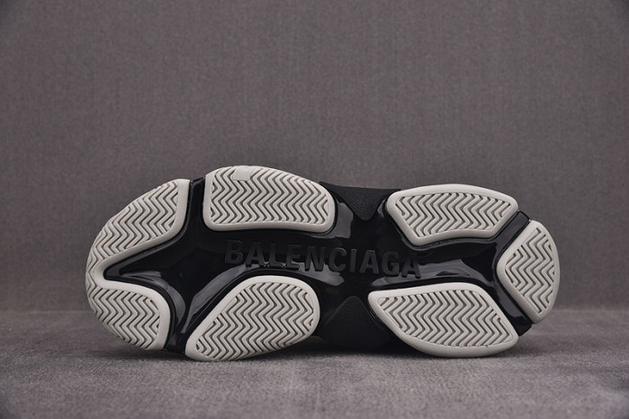 TRIPLES TRAINER SNEAKERS 2000047