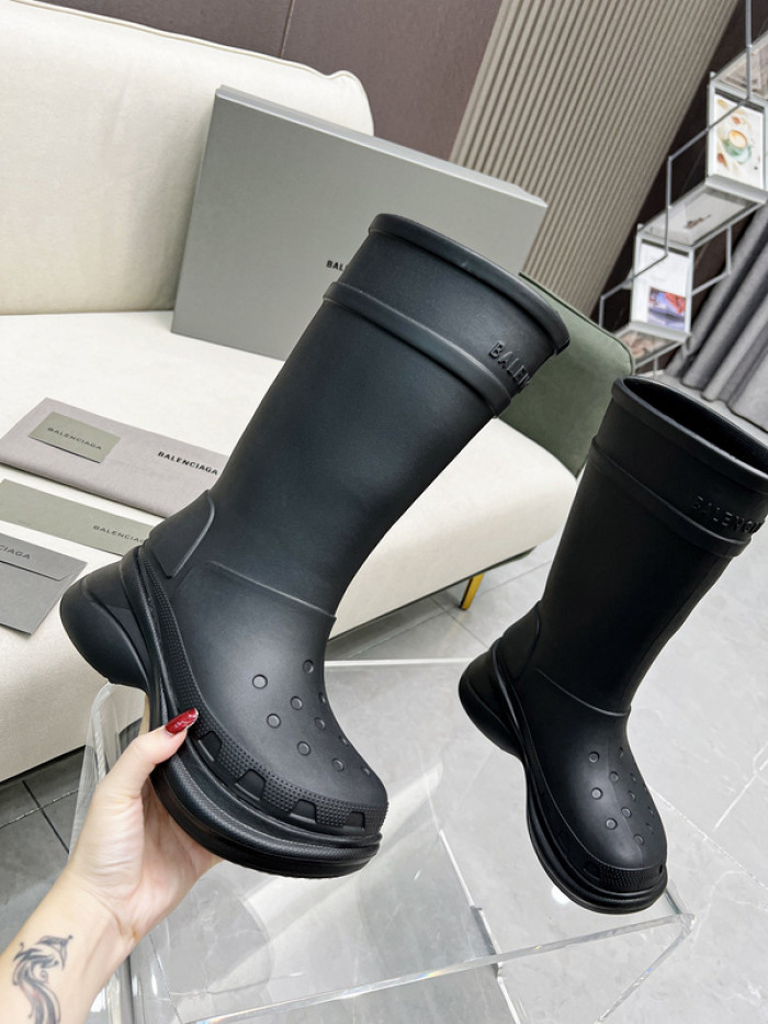 BALENCIAG* CROCS BOOT 5000094