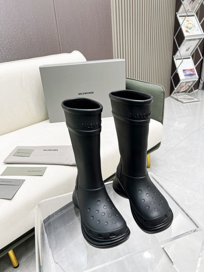 BALENCIAG*  CROCS BOOT  5000094