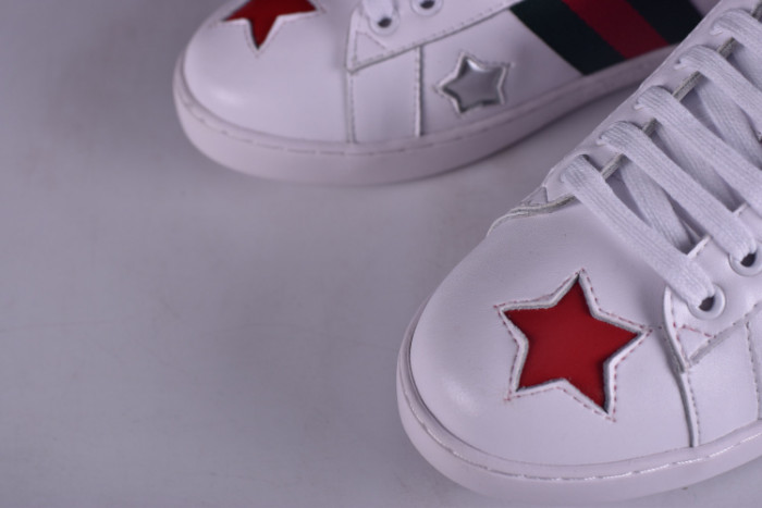 GUCCI Ace Embroidered Low-Top Sneaker WITH COLORFUL STARS 431942-A38G1