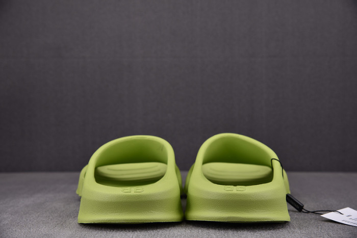 Balenciag* Sandal 20