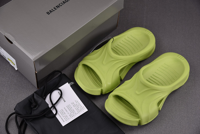 Balenciag* Sandal 20
