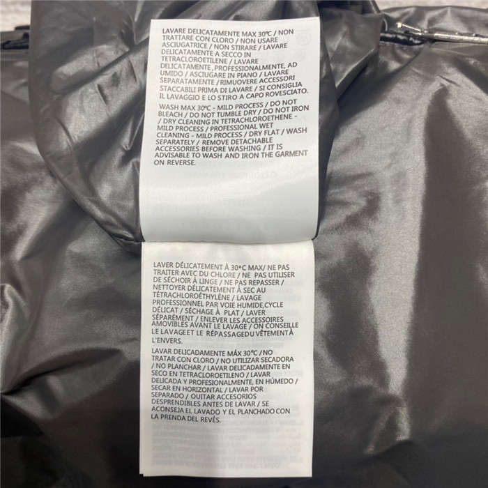 Moncler Down Jacket 35