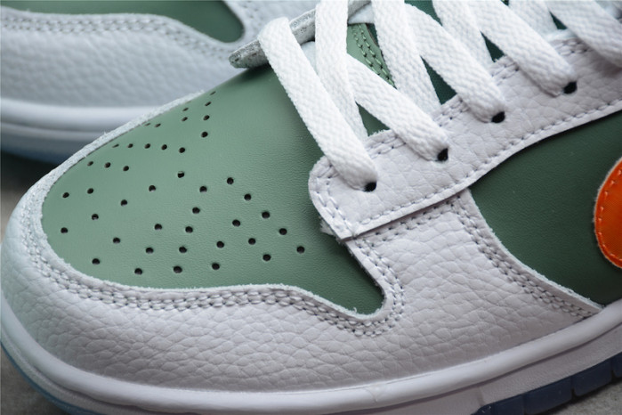 NIKE SB DUNK LOW “NY VS NY” DN2489-300
