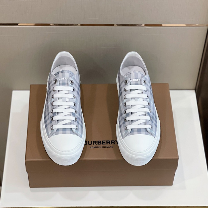 Burber*y sneakers B000015