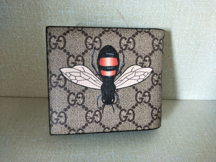 GUCCI  WITH PLAID  BEE WALLETS