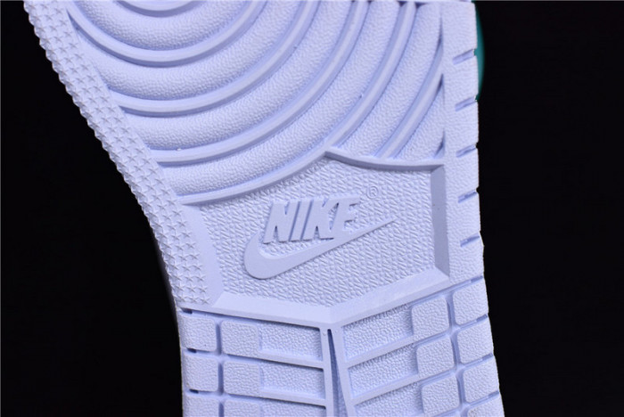 Jordan 1 Low Oxygen Purple (GS)  554723-505