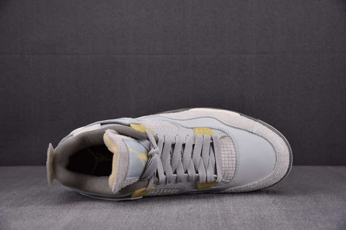 AIR JORDAN 4 RETRO SE CRAFT PHOTON DUST DV3742-021