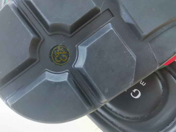 Gucc* Sandal107