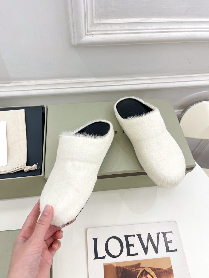Marni Fussbett Sabot 1