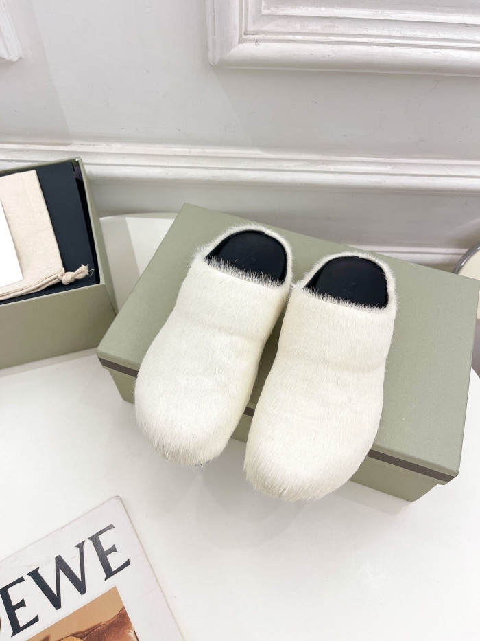 Marni Fussbett Sabot 1