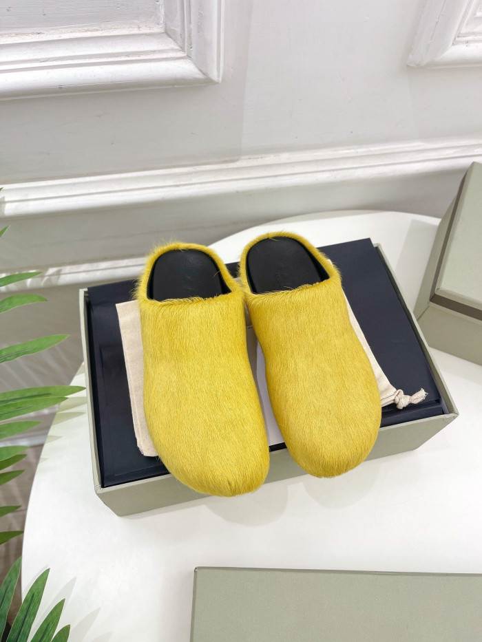 Marni Fussbett Sabot 3