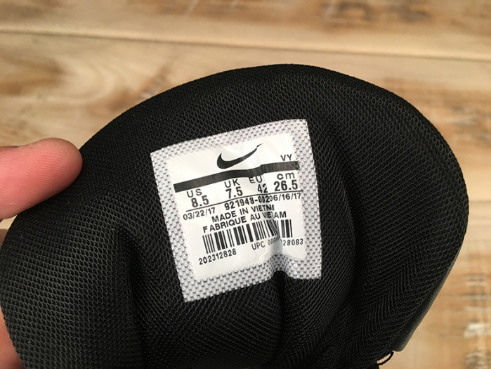 Nike Air More Uptempo “Tri-Color” black-Grey-White  921948-002