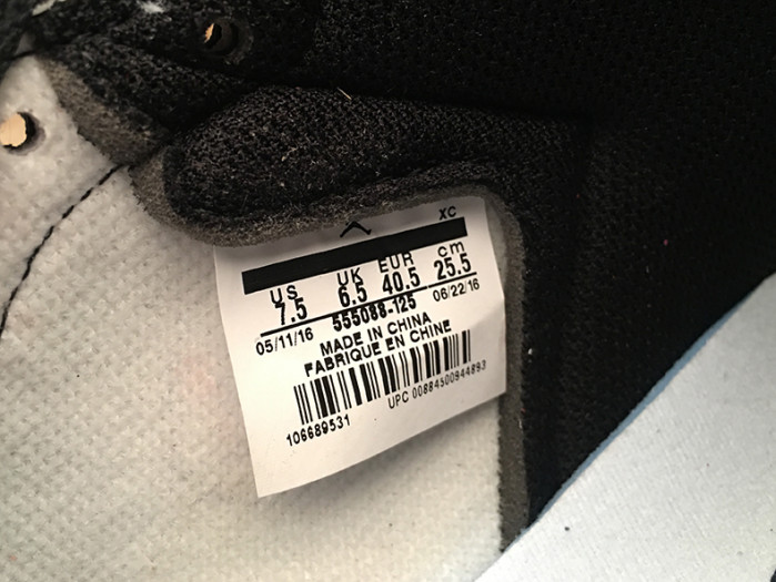 AIR JORDAN 1 High OG “Black Toe” white/ black-varsity red  555088-125