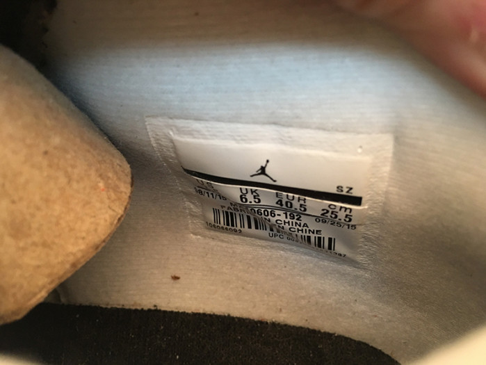 Air Jordan 4 OG “White Cement”  840606-192