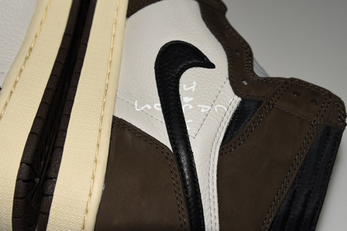 Travis Scott Air Jordan 1 CD4487-100