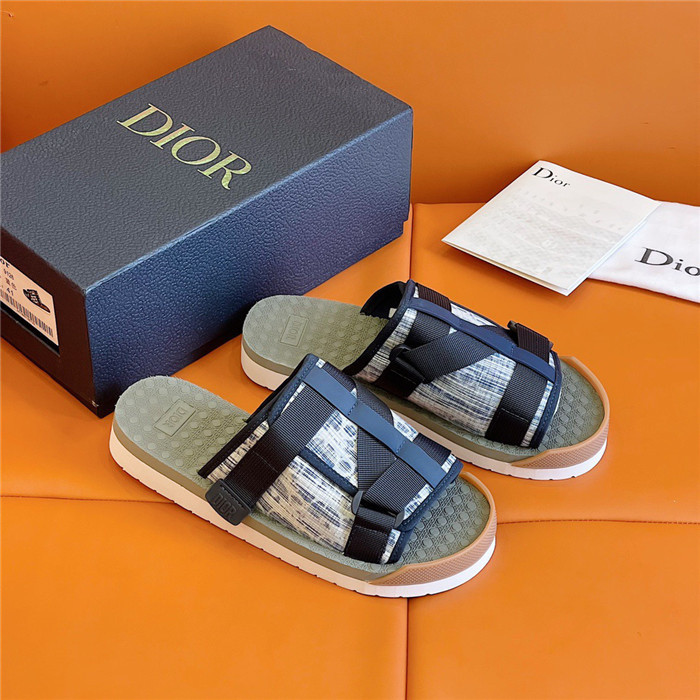 Dio*r sandal23
