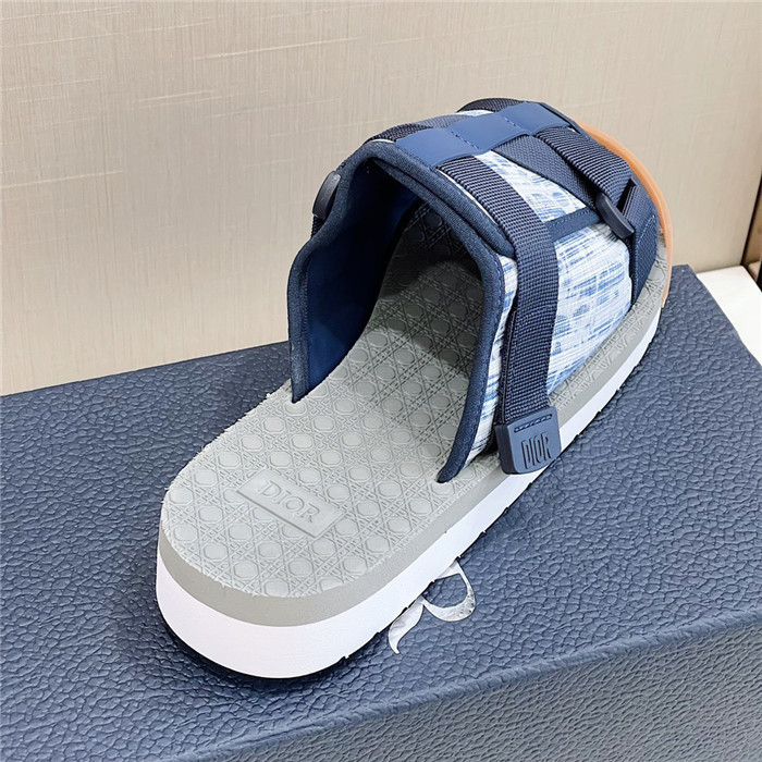 Dio*r sandal23