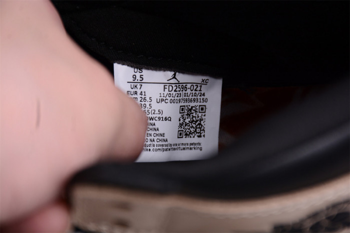 Air Jordan 1 High OG “Latte” FD2596-021