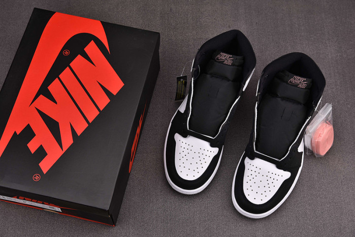 Air Jordan 1 Retro High OG Stage Haze 555088-108