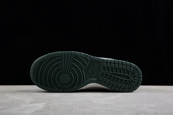 Otomo Katsuhiro x Nk SB Dunk Low "Steamboy OST" LF0068-001