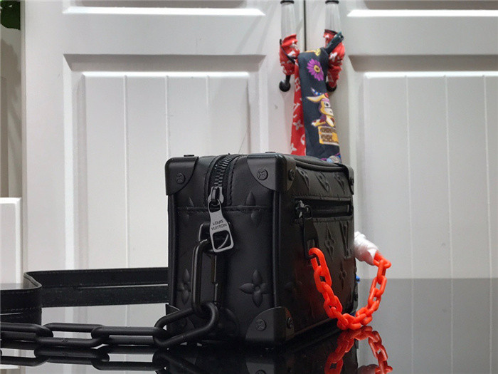 L&V BAG16