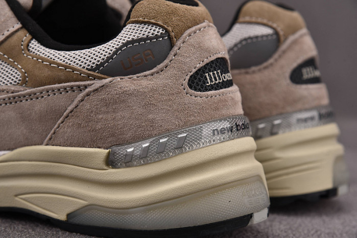 NEW BALANCE 992 NB000005