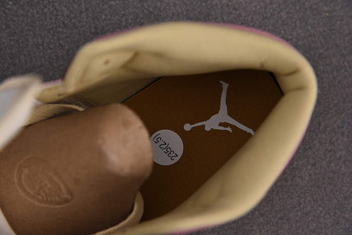 AIR JORDAN 1 MID SE DARK PONY SMOKY MAUVE DO7440-821