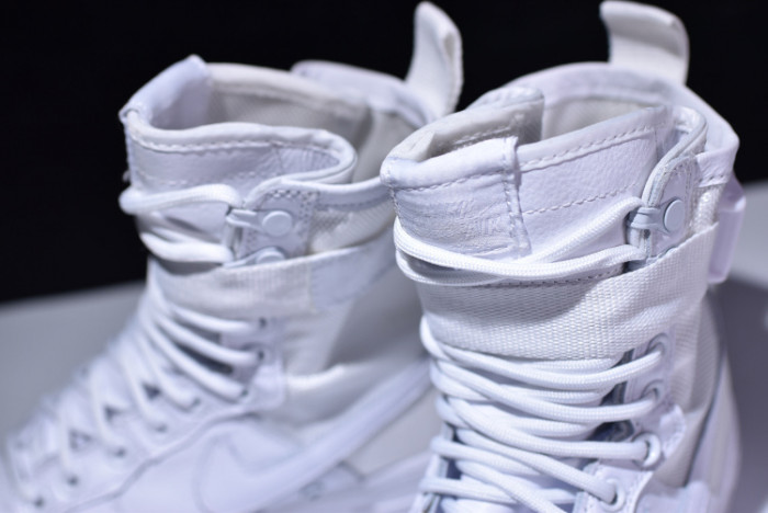 Nike SF AF1 QS Special Field Complexcon Triple White Air Force 903270-100