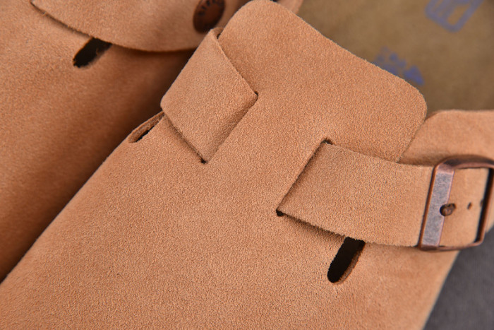 BIRKENSTOCK SANDALS 9